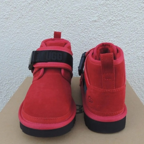 UGG Men's Neumel Snapback Chukka Boot Samba Red shearling fur men's size 11 new! - Picture 1 of 12